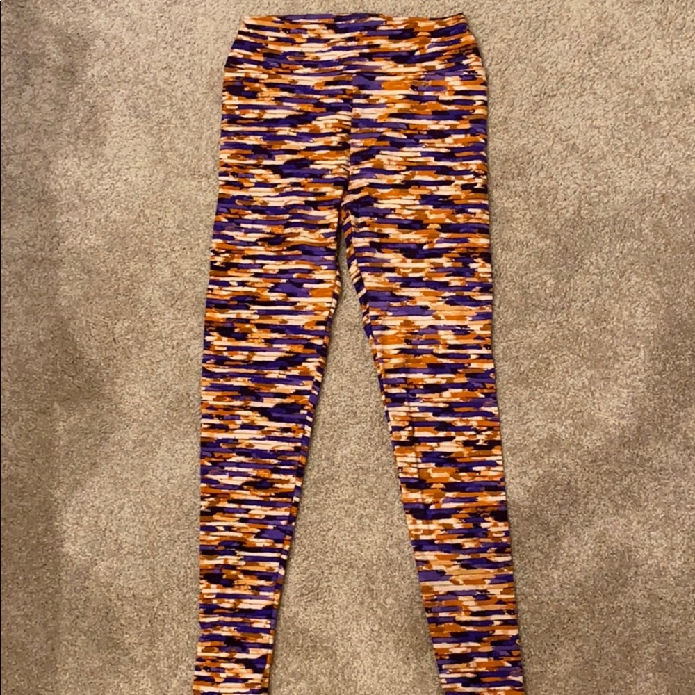 Cozy Lularoe leggings!